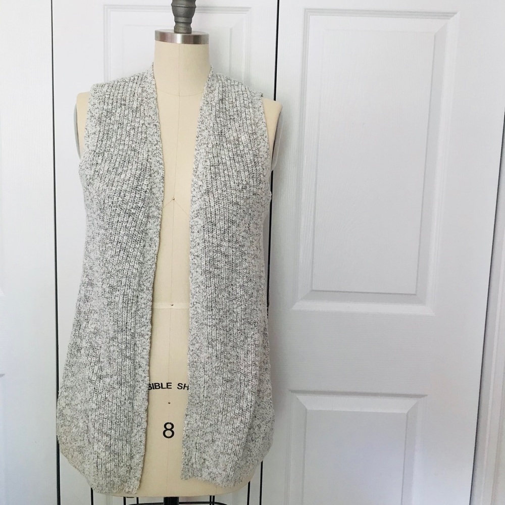 Gap vest